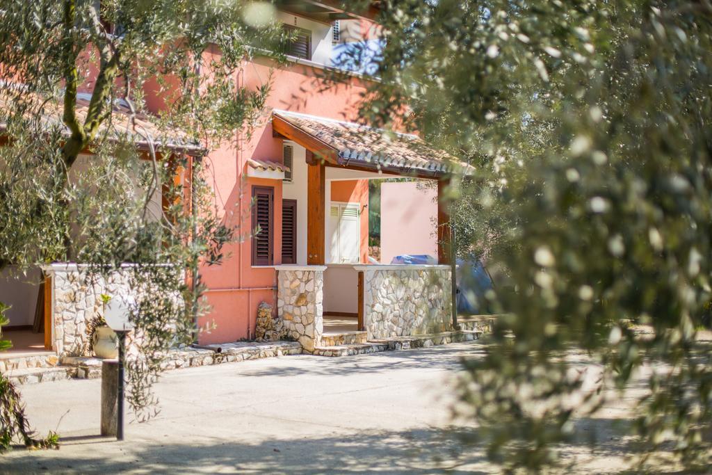 Villa Calma Вьесте Экстерьер фото