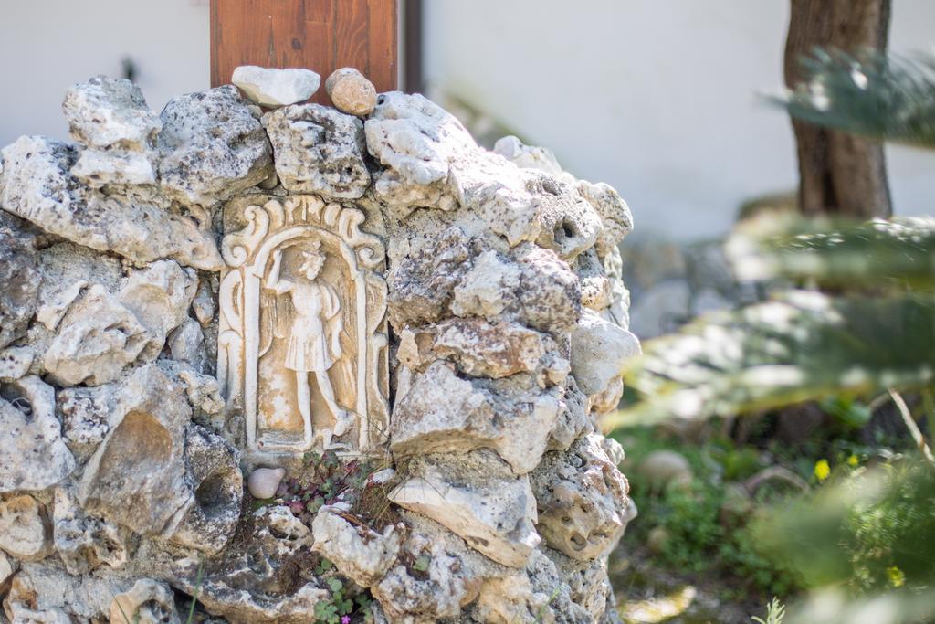 Villa Calma Вьесте Экстерьер фото